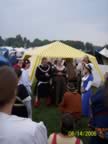 2006_8-14_Pennsic_Thescorre_Court_02.jpg (50kb)